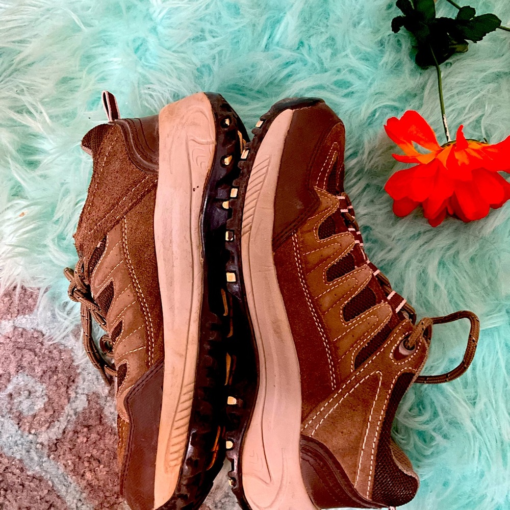 Denali hiking shoes brown white size 7